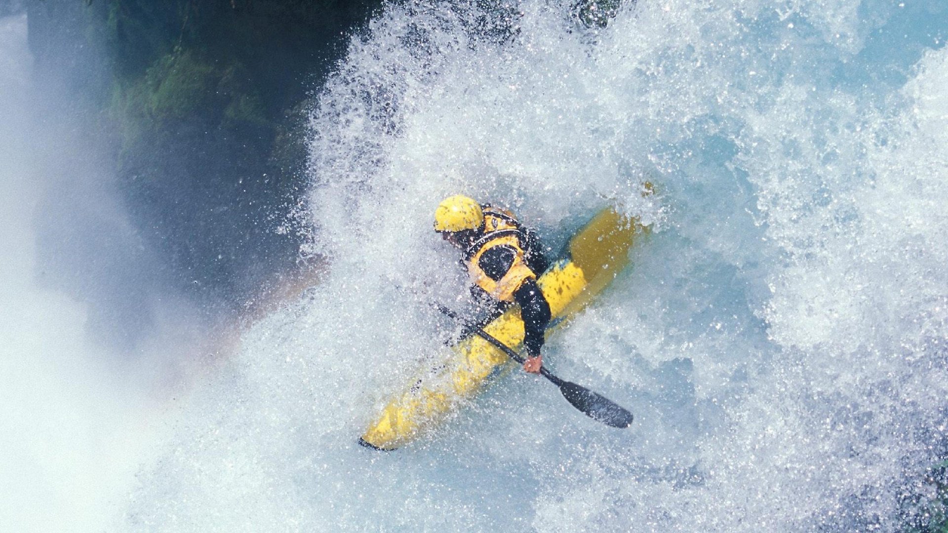 开云-冲刺之夜，引擎轰鸣中听见团队心跳
