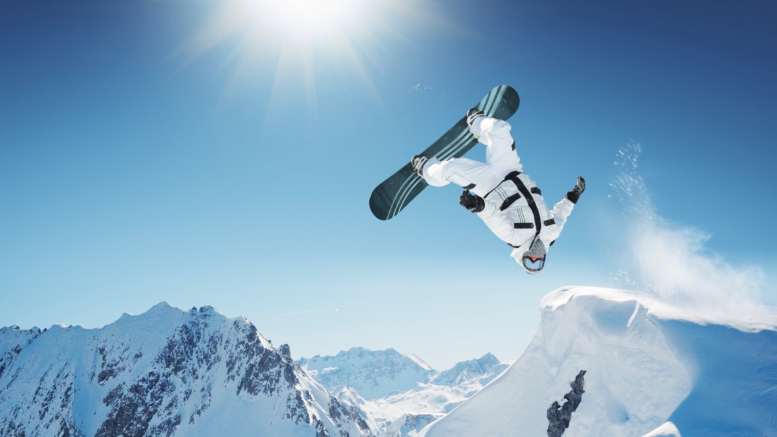 勒布朗·詹姆斯独挑大梁，凯尔特人团队统治击溃雷霆