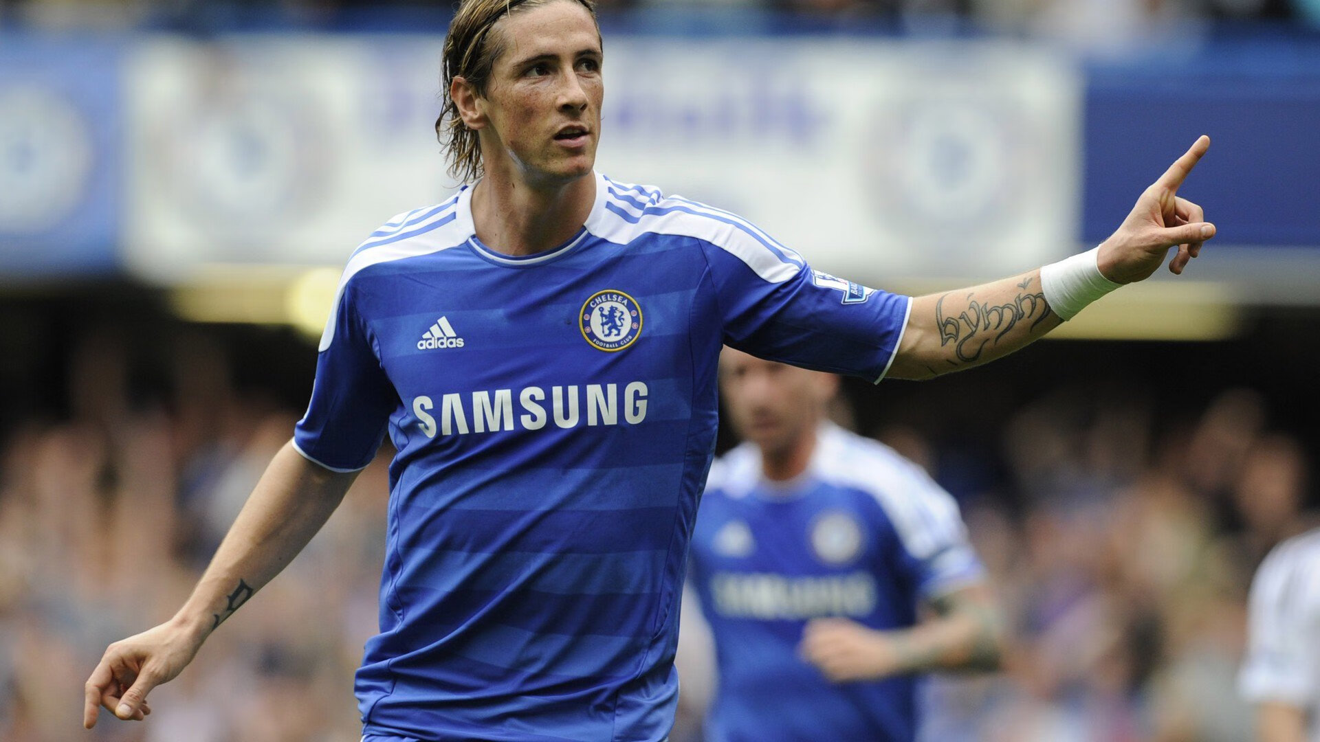 开云体育APP下载-逆袭之夜！F1年度争冠终局，伊萨克关键节点连夺积分，改写冠军格局